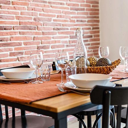 Appartement Cocooning Proche Centre Ville Et Gare 莱萨布勒-多洛讷 外观 照片