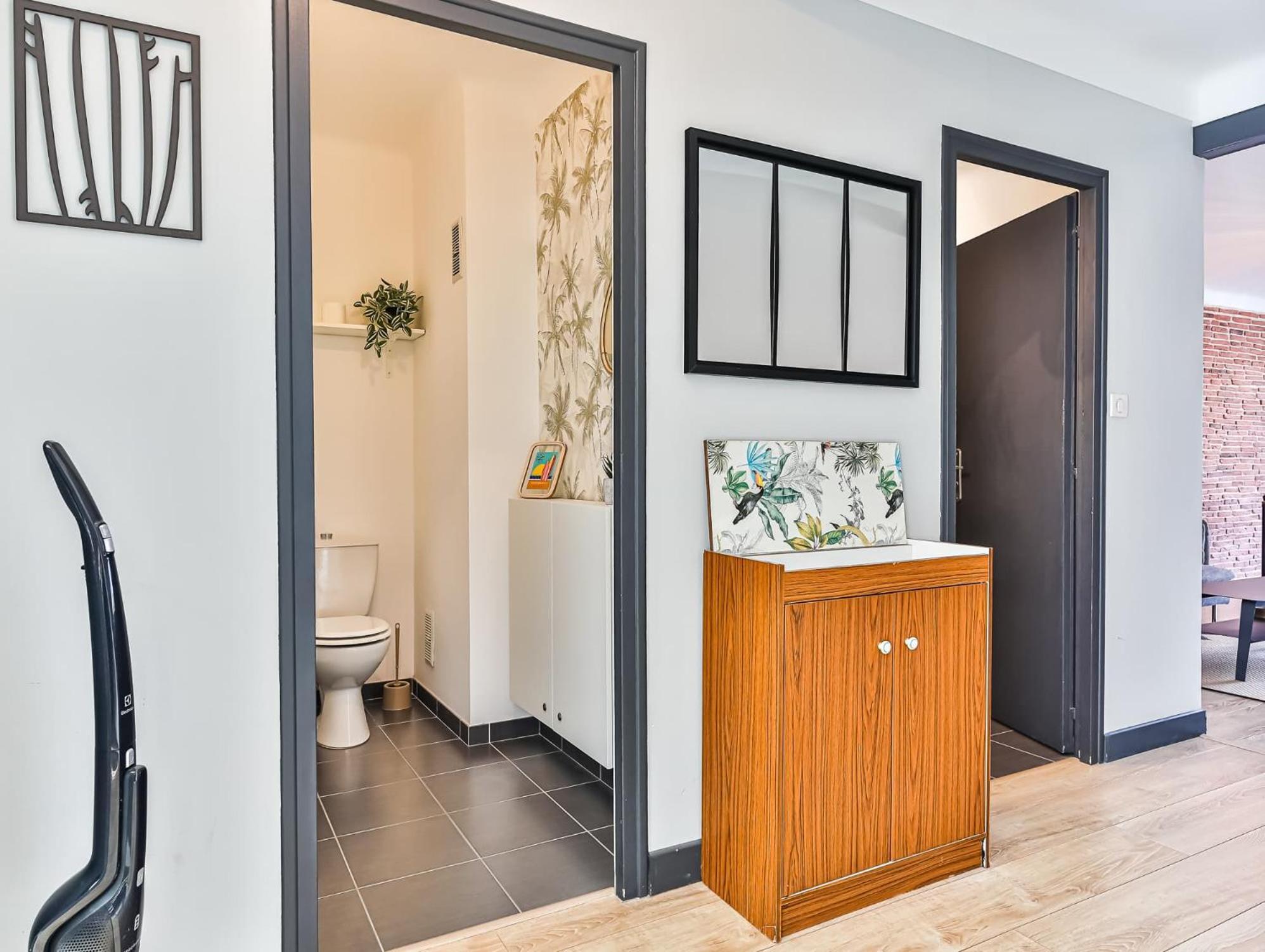 Appartement Cocooning Proche Centre Ville Et Gare 莱萨布勒-多洛讷 外观 照片