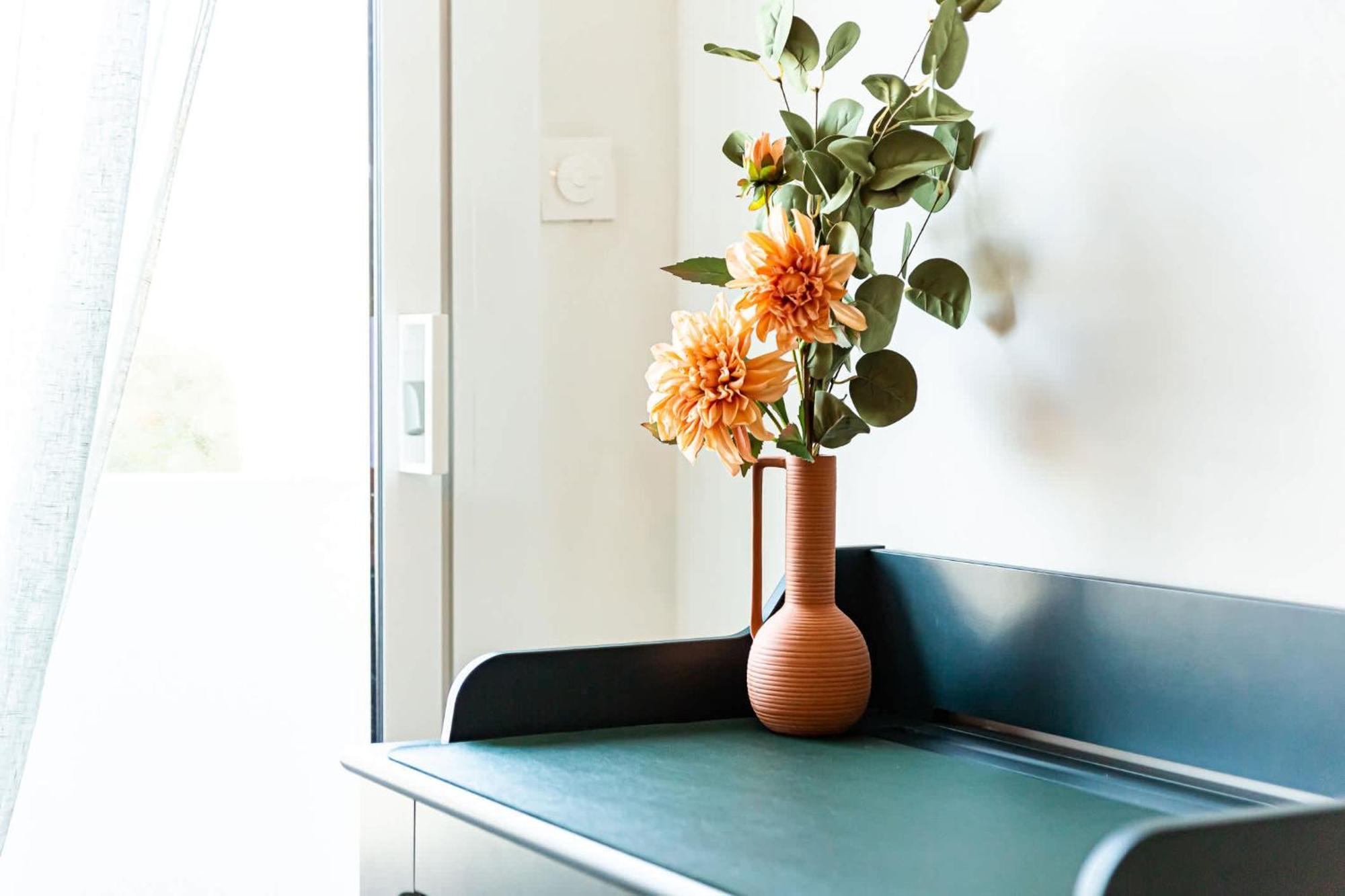 Appartement Cocooning Proche Centre Ville Et Gare 莱萨布勒-多洛讷 外观 照片
